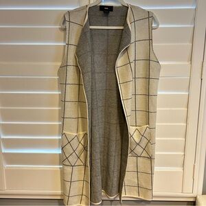 Rain Windowpane Print Sleeveless Longline Vest Cream Black Size Small